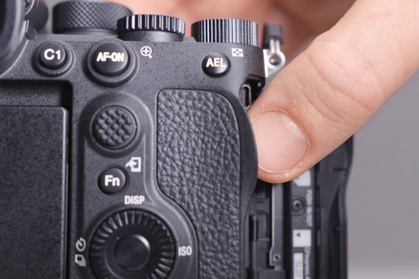 Nikon D850 FX-format Digital SLR Camera Body